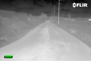 FLIR Scout PS32 Thermal Night Vision Monocular at 250 Yards Distance